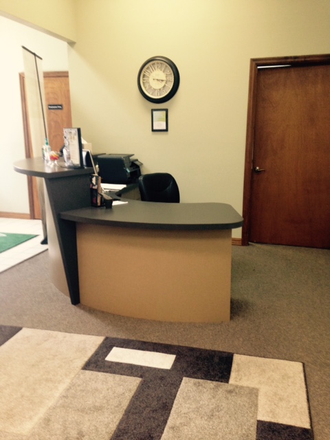 10 W Main Street Reception Desk